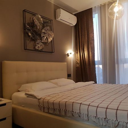 Nyvky Like Home - Fayna Town - Apt 398 キエフ 部屋 写真